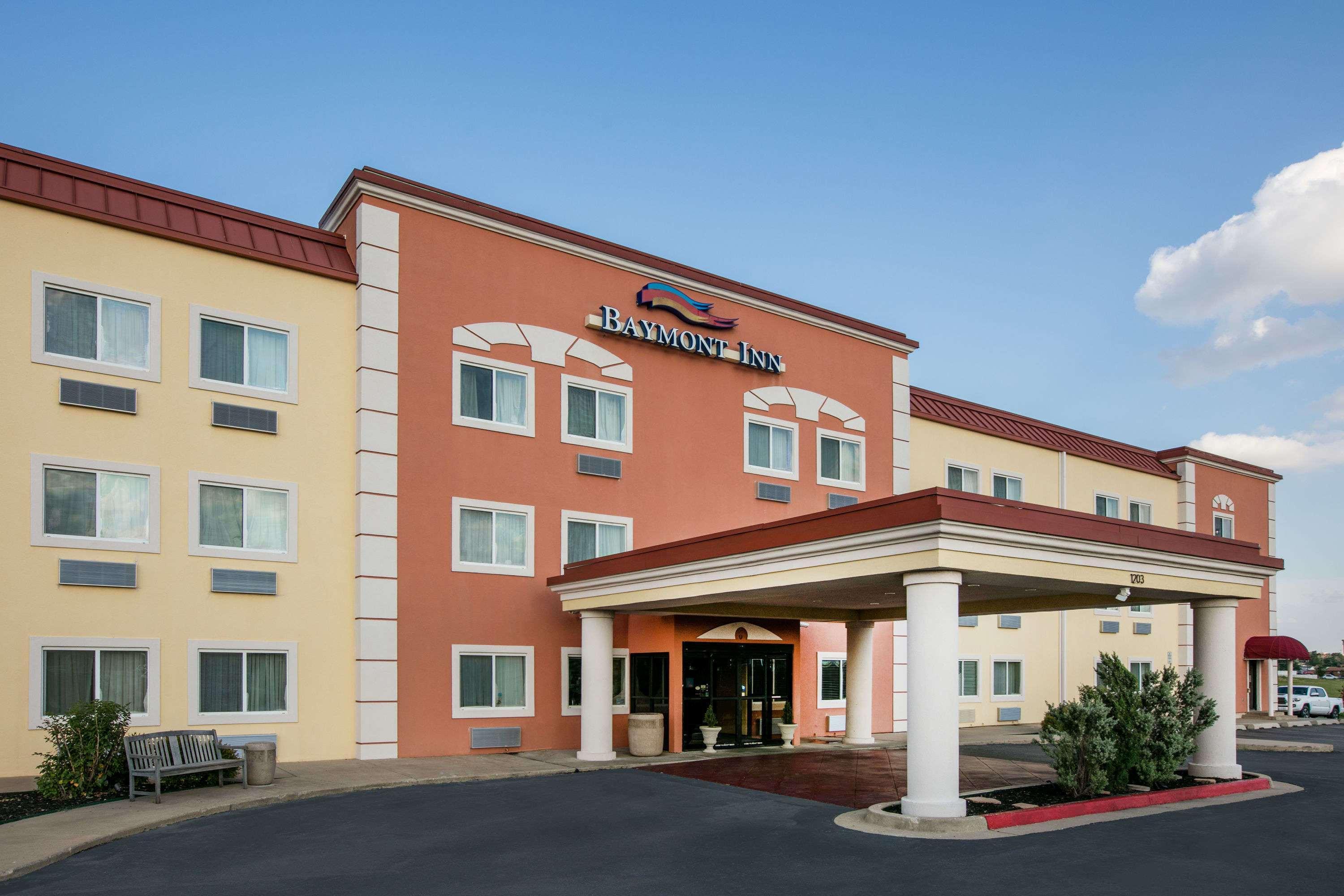 Baymont By Wyndham Lawton Exterior foto